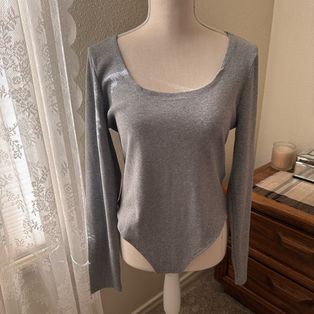 Chic Gray Long Sleeve Bodysuit